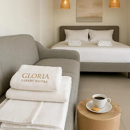 Gloria Luxury ホテル